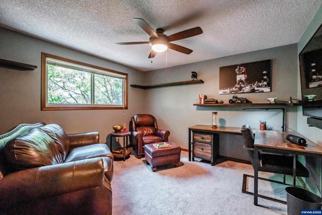 5275 Parker Ct S, Salem, OR 97306