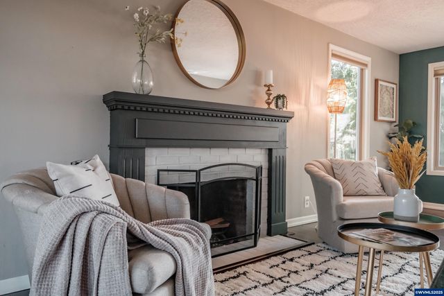 5275 Parker Ct S, Salem, OR 97306