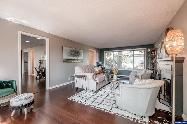 5275 Parker Ct S, Salem, OR 97306