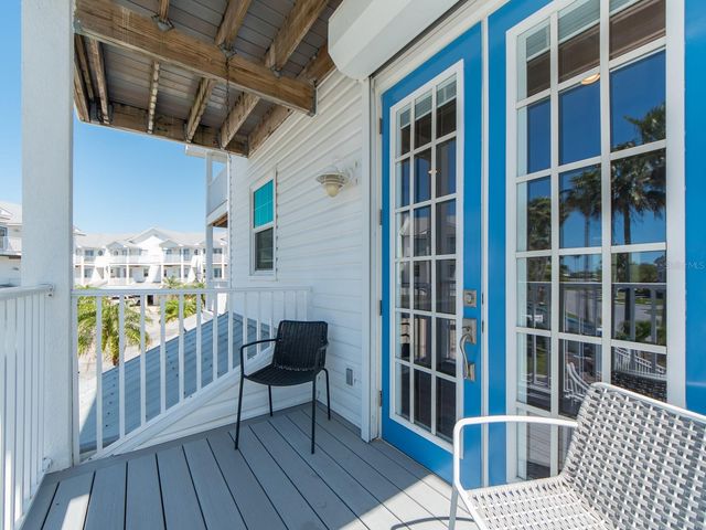 139 YACHT CLUB CIRCLE, North Redington Beach, FL 33708