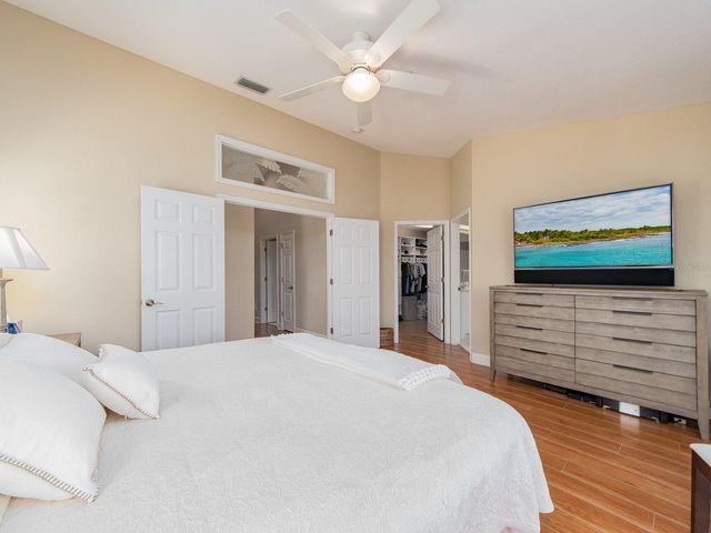 139 YACHT CLUB CIRCLE, North Redington Beach, FL 33708