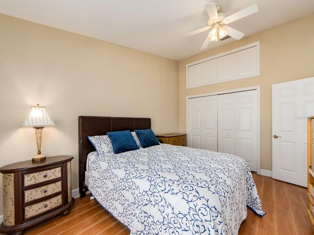 139 YACHT CLUB CIRCLE, North Redington Beach, FL 33708