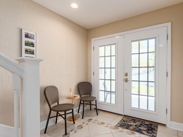 139 YACHT CLUB CIRCLE, North Redington Beach, FL 33708