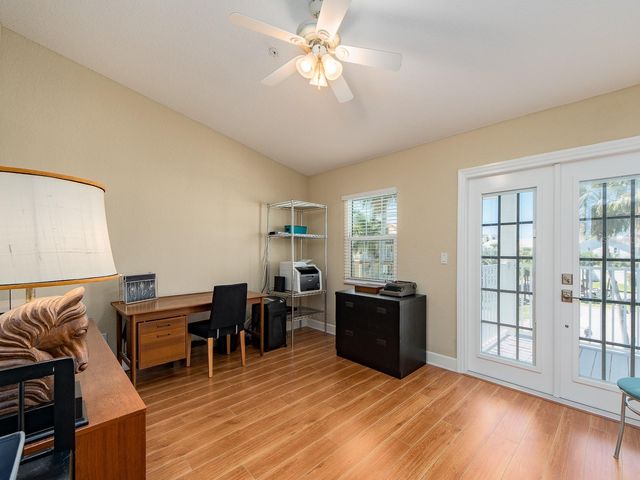 139 YACHT CLUB CIRCLE, North Redington Beach, FL 33708