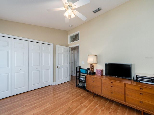 139 YACHT CLUB CIRCLE, North Redington Beach, FL 33708