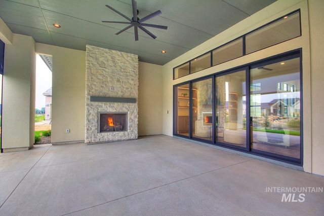 542 Midpoint Ave, Middleton, ID 83644