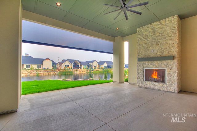 542 Midpoint Ave, Middleton, ID 83644