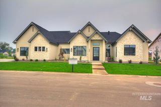 542 Midpoint Ave, Middleton, ID 83644