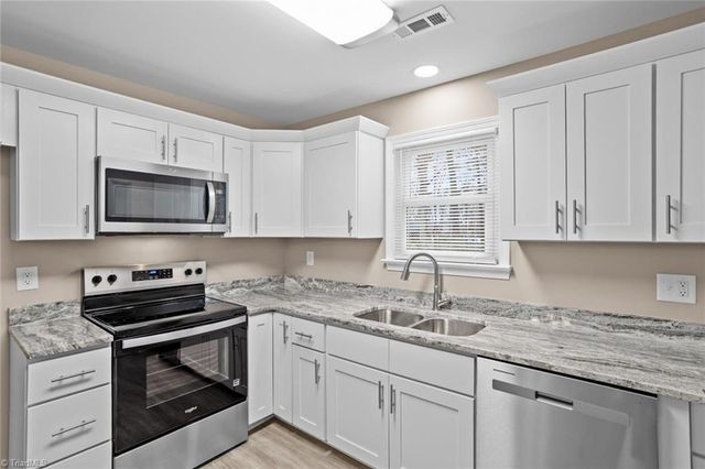 624 Hawthorne Drive, Asheboro, NC 27205