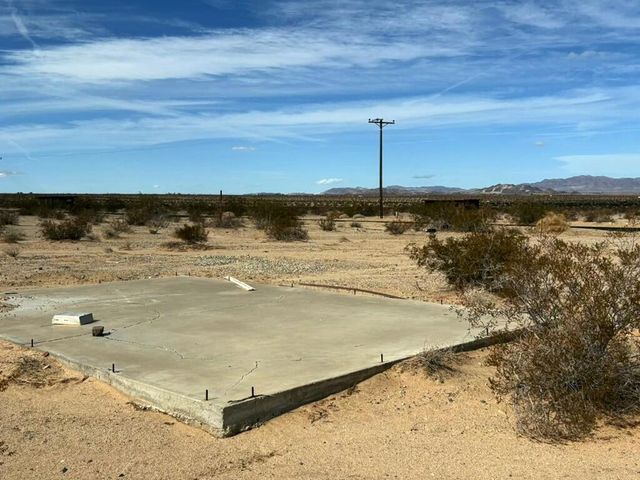 81327 29 Palms Highway, 29 Palms, CA 92277