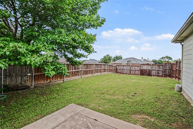 1005 Windsor Lane, Forney, TX 75126