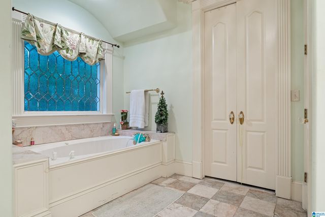 1740 DEO DARA DRIVE, Hoover, AL 35226