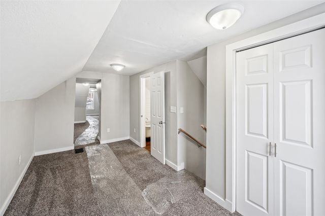 3007 E 8th Street, Des Moines, IA 50316