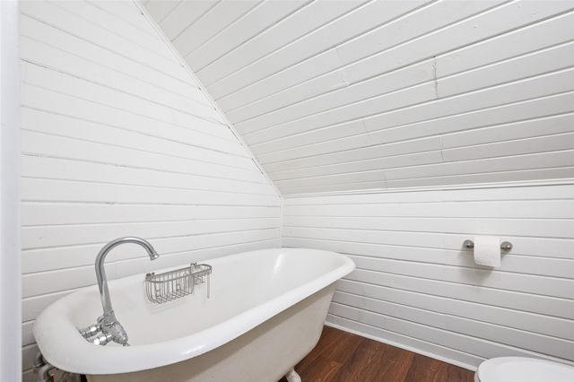 3007 E 8th Street, Des Moines, IA 50316