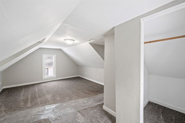 3007 E 8th Street, Des Moines, IA 50316