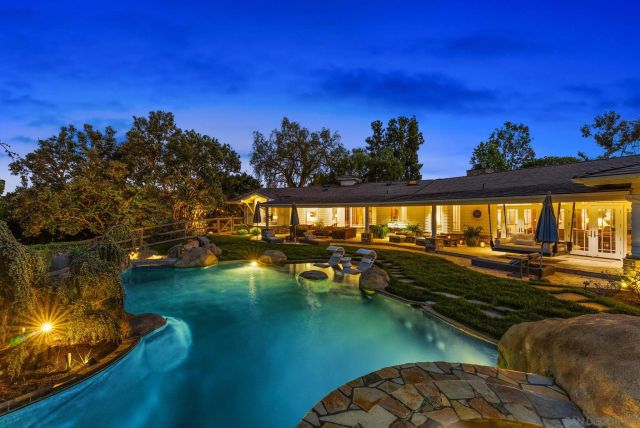 7030 Caminito De Conejos, Rancho Santa Fe, CA 92067