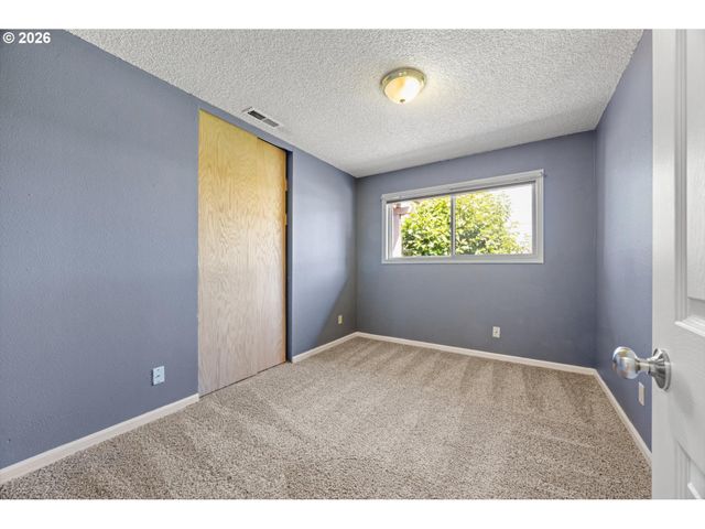 9235 N SEWARD Ave, Portland, OR 97217