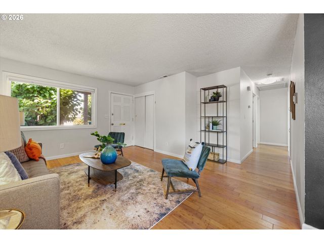 9235 N SEWARD Ave, Portland, OR 97217