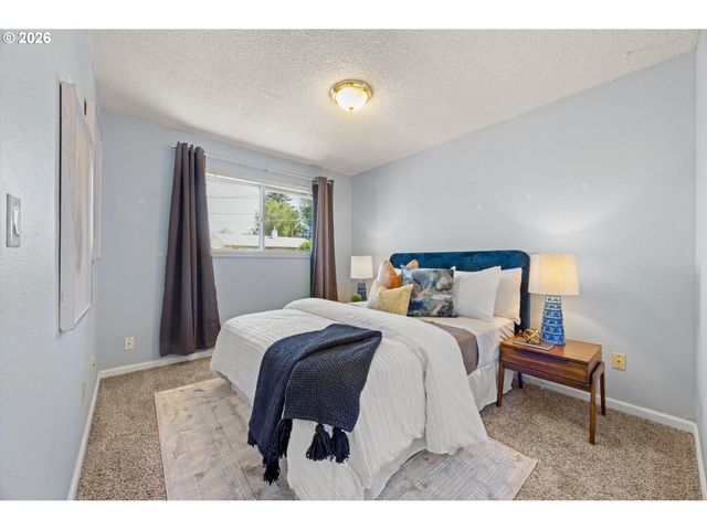 9235 N SEWARD Ave, Portland, OR 97217