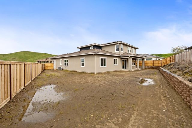4522 Iron Creek Court, Friant, CA 93626