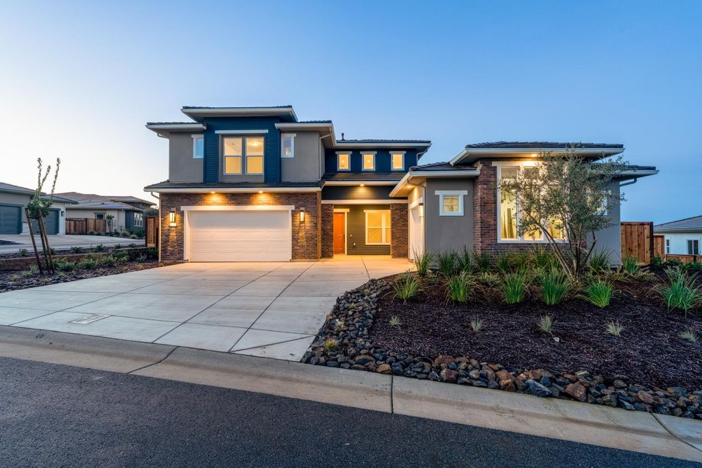 4522 Iron Creek Court, Friant, CA 93626