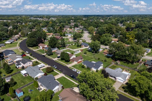 1145 Crestview Drive 1145 Crestview Drive, Troy, OH 45373