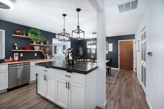 1145 Crestview Drive 1145 Crestview Drive, Troy, OH 45373