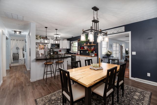 1145 Crestview Drive 1145 Crestview Drive, Troy, OH 45373