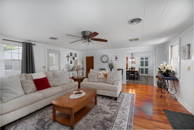 1145 Crestview Drive 1145 Crestview Drive, Troy, OH 45373