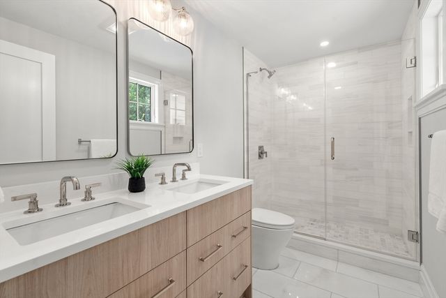 28 Parker Rd, Wellesley, MA 02482