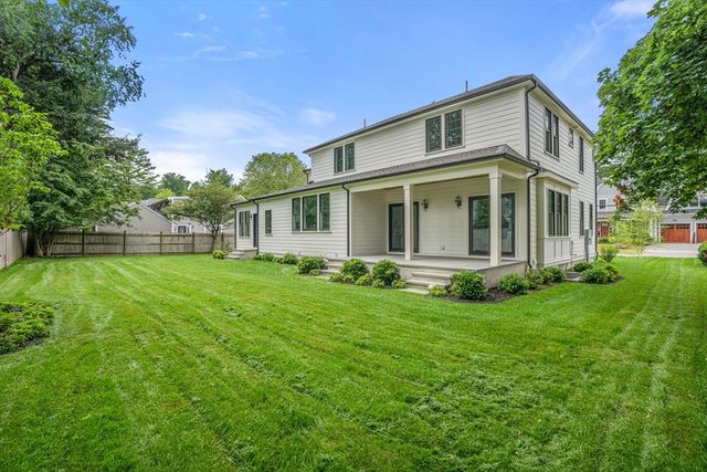 28 Parker Rd, Wellesley, MA 02482