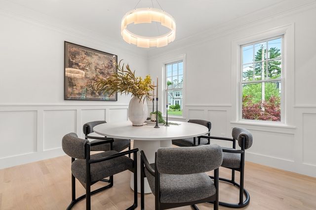 28 Parker Rd, Wellesley, MA 02482