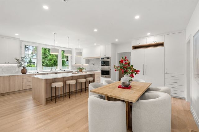 28 Parker Rd, Wellesley, MA 02482