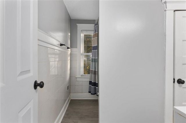 1707 W 44th Street, Kansas City, MO 64111