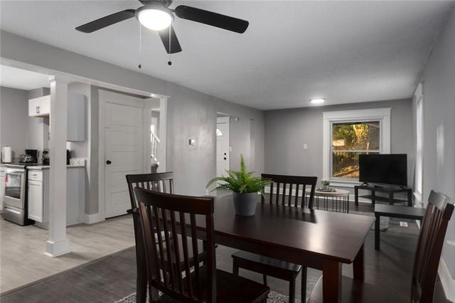 1707 W 44th Street, Kansas City, MO 64111