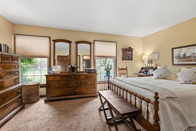 328 E Tratebas Road, Chesterton, IN 46304
