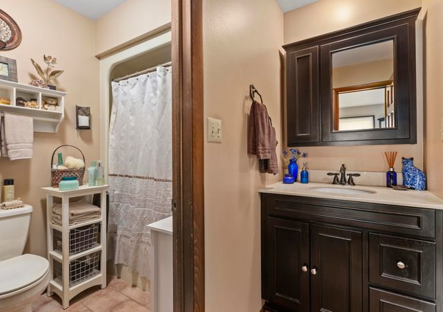 328 E Tratebas Road, Chesterton, IN 46304