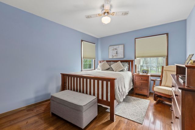 328 E Tratebas Road, Chesterton, IN 46304