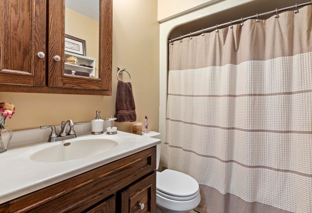 328 E Tratebas Road, Chesterton, IN 46304