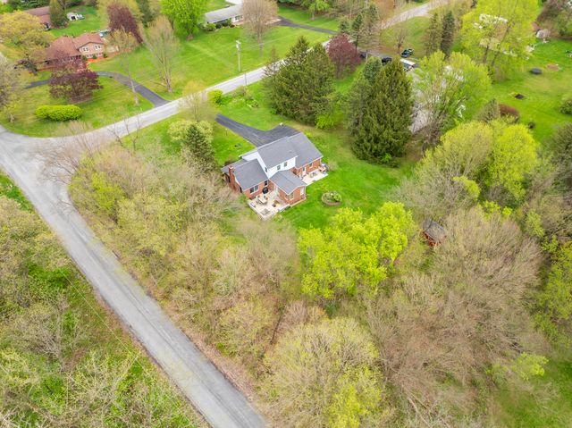 328 E Tratebas Road, Chesterton, IN 46304