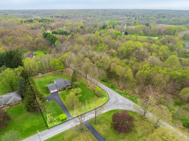 328 E Tratebas Road, Chesterton, IN 46304