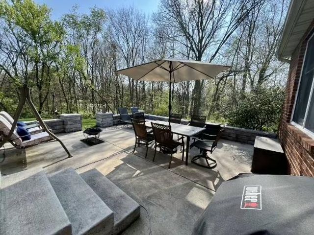 328 E Tratebas Road, Chesterton, IN 46304