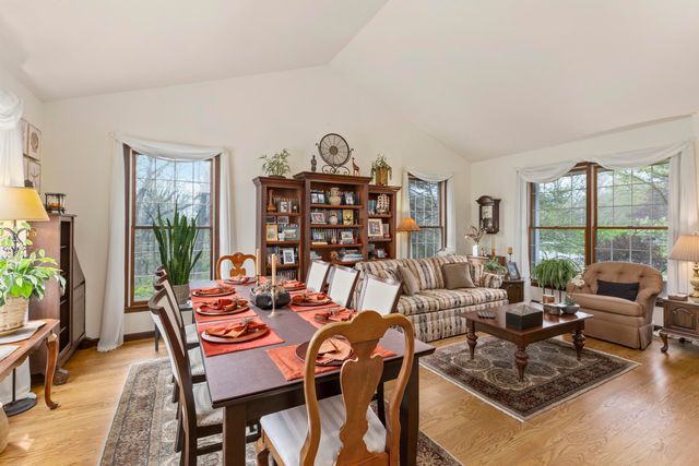 328 E Tratebas Road, Chesterton, IN 46304