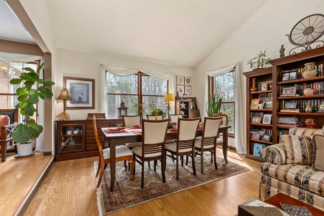 328 E Tratebas Road, Chesterton, IN 46304