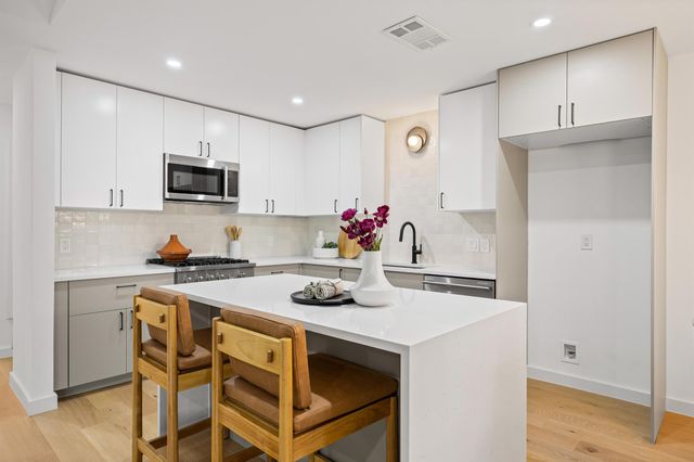 4609 Cliffstone CV, Austin, TX 78735