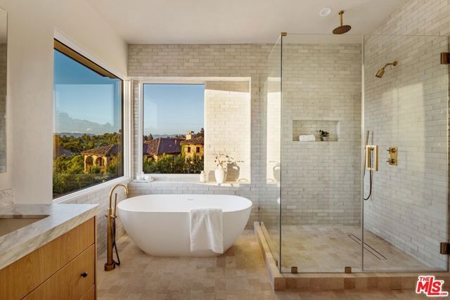4016 San Remo Way, Tarzana (los Angeles), CA 91356
