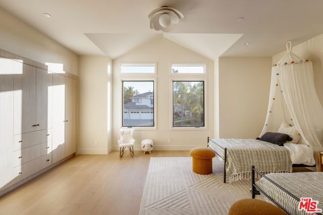 4016 San Remo Way, Tarzana (los Angeles), CA 91356