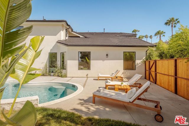 4016 San Remo Way, Tarzana (los Angeles), CA 91356