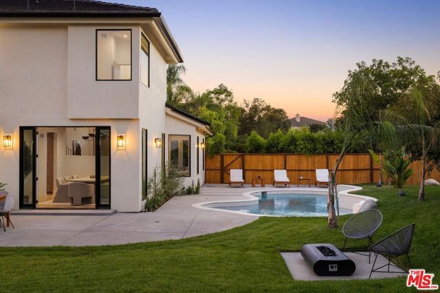 4016 San Remo Way, Tarzana (los Angeles), CA 91356