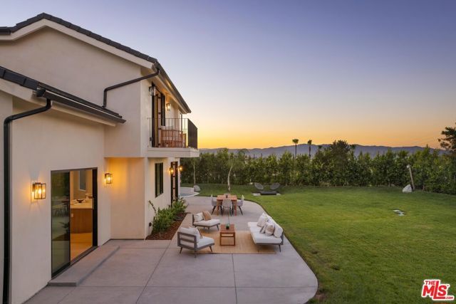 4016 San Remo Way, Tarzana (los Angeles), CA 91356